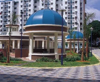 Link way Roof at Commonwealth Drive